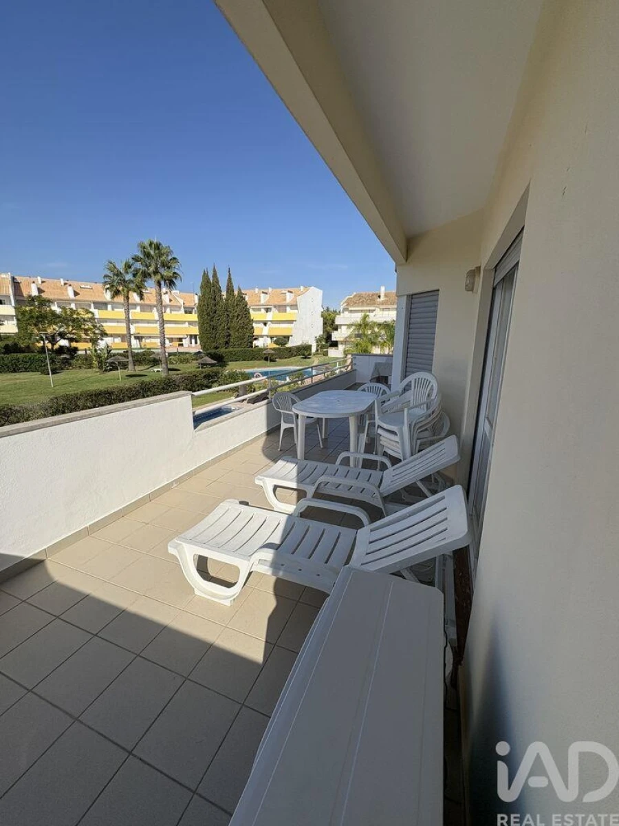 Apartamento T2 para Venda em Quarteira Foto 18