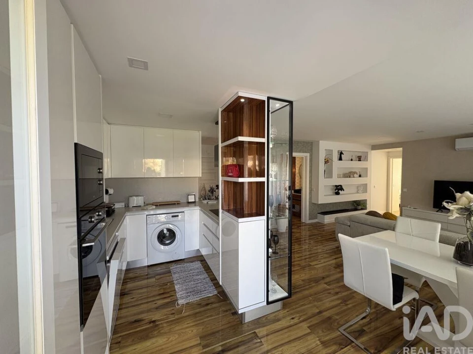 Apartamento T2 para Venda em Quarteira Foto 16