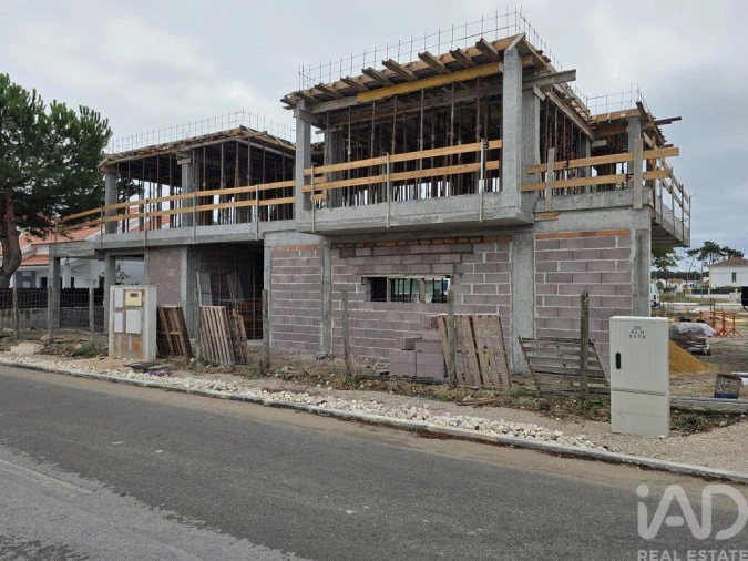 Terreno para Venda em Charneca de Caparica e Sobreda Foto 3