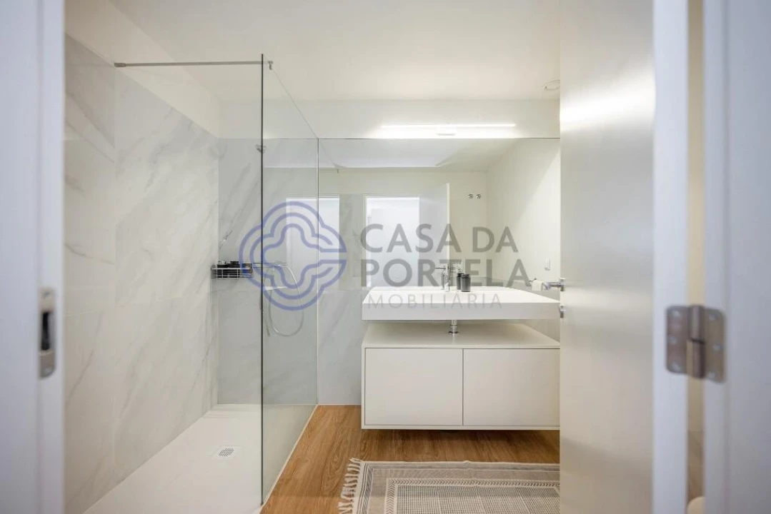 Apartamento T3 para Venda em Campanhã Foto 25