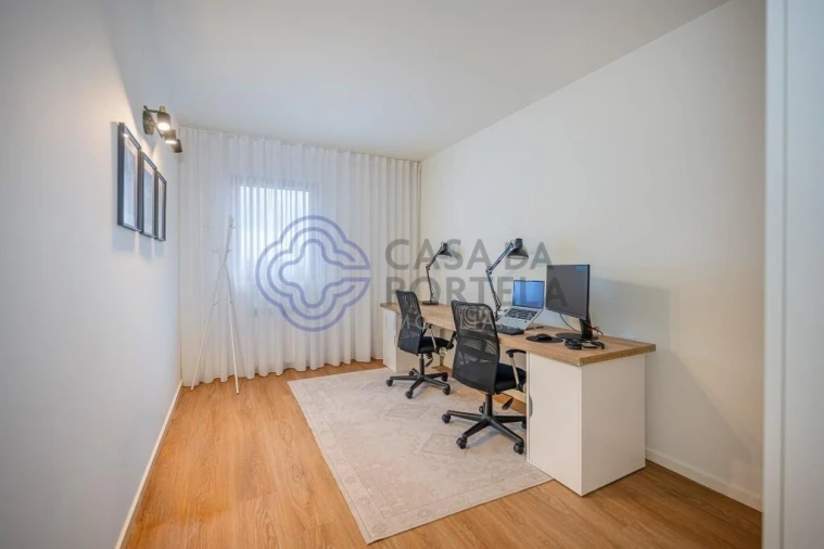 Apartamento T3 para Venda em Campanhã Foto 33