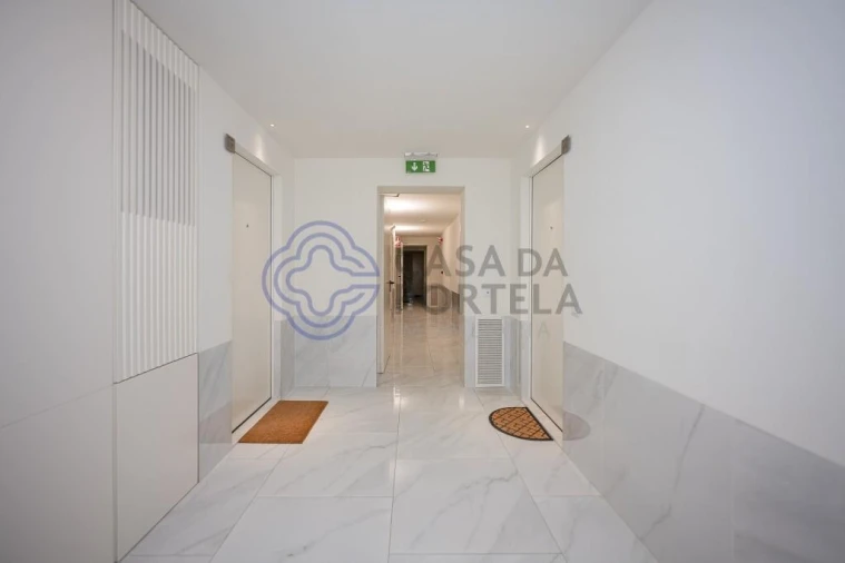 Apartamento T3 para Venda em Campanhã Foto 36