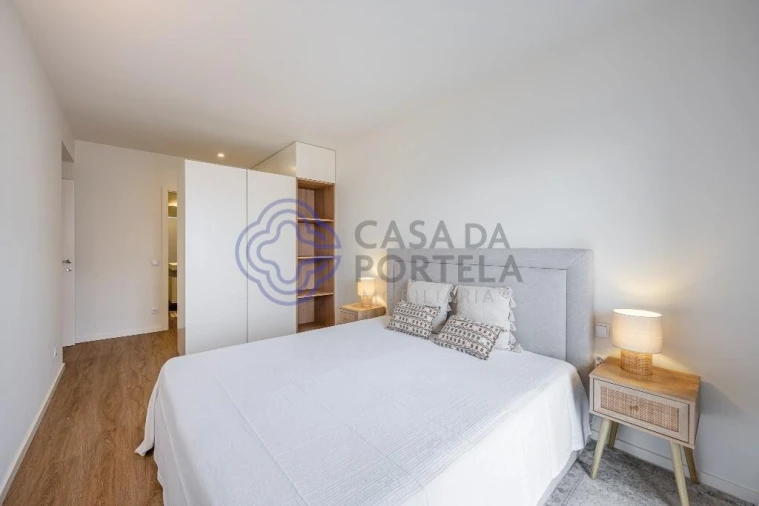 Apartamento T3 para Venda em Campanhã Foto 19