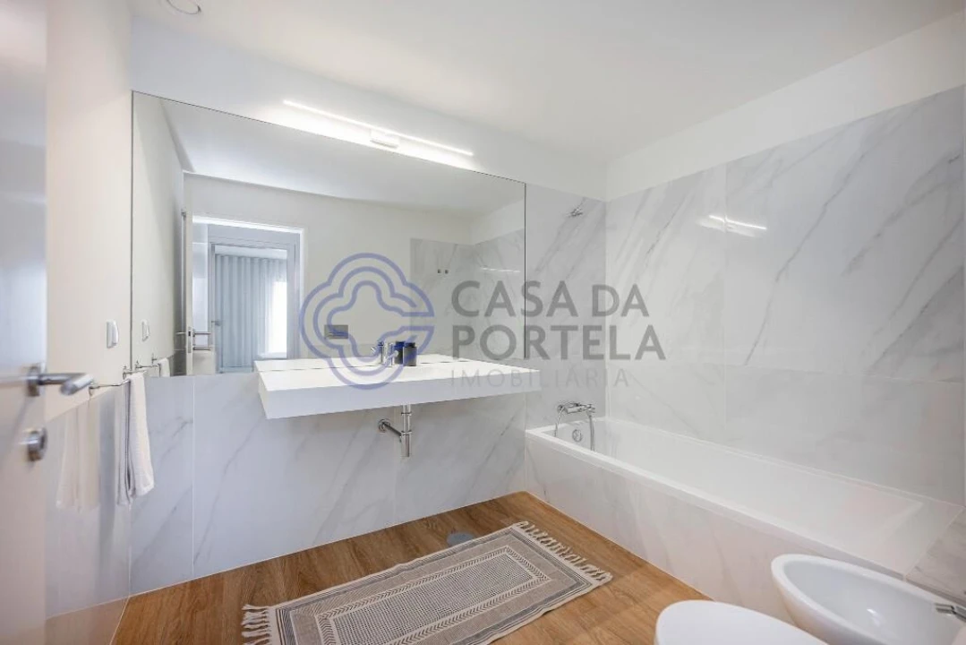 Apartamento T3 para Venda em Campanhã Foto 30