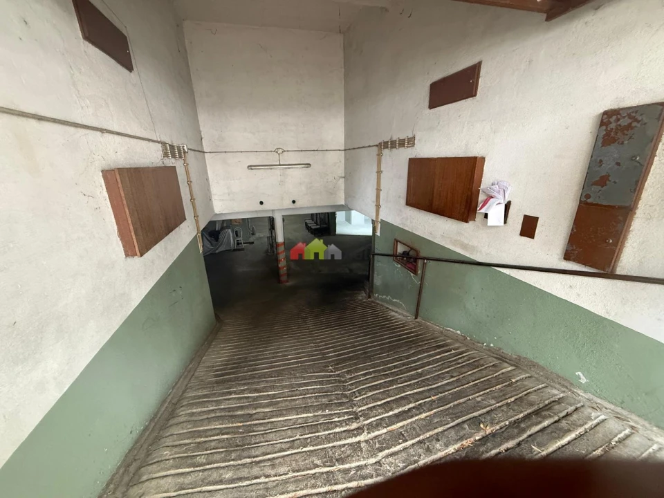 Garagem para Venda em Laranjeiro e Feijó Foto 8