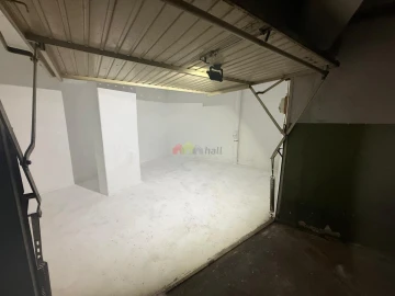 Garagem para Venda em Laranjeiro e Feijó