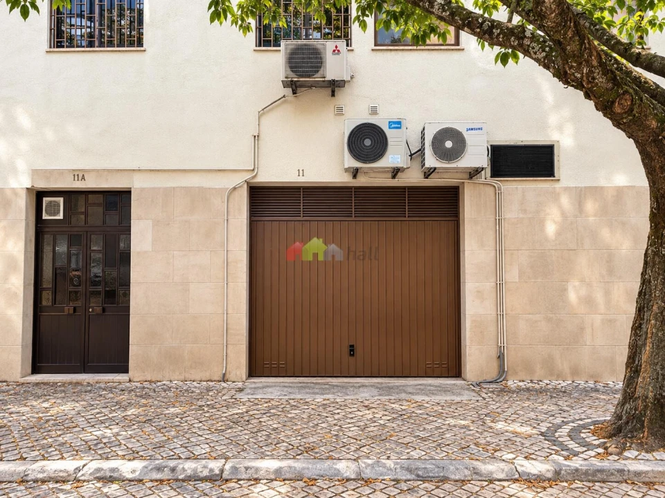 Garagem para Venda em Laranjeiro e Feijó Foto 1