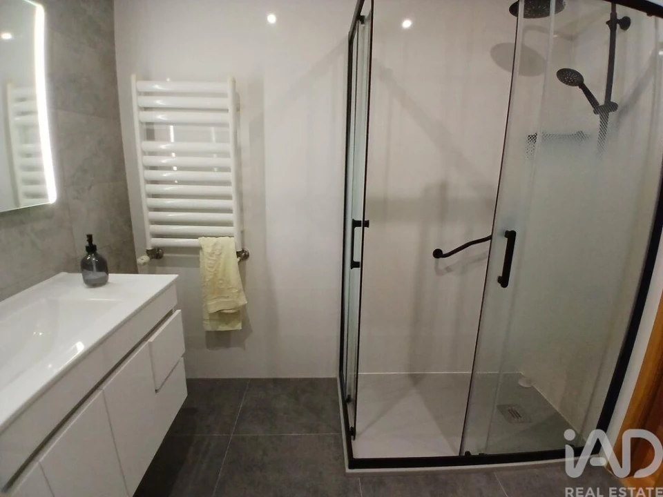 Apartamento T3 para Venda em Algés, Linda-A-Velha e Cruz Quebrada-Dafundo Foto 15