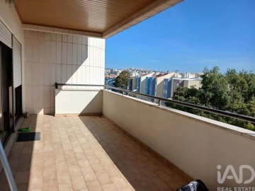 Apartamento T3 para Venda em Algés, Linda-A-Velha e Cruz Quebrada-Dafundo