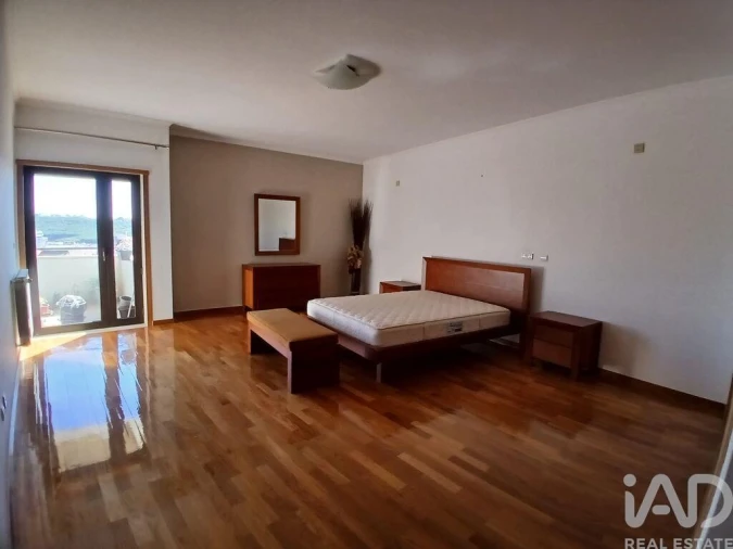 Apartamento T3 para Venda em Algés, Linda-A-Velha e Cruz Quebrada-Dafundo Foto 5