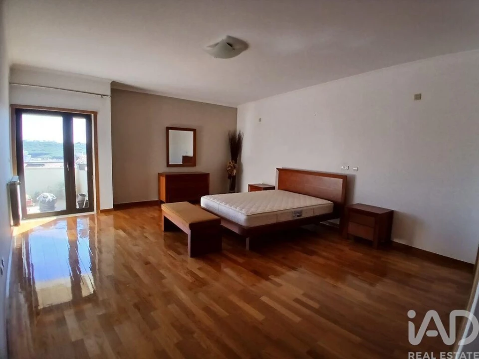 Apartamento T3 para Venda em Algés, Linda-A-Velha e Cruz Quebrada-Dafundo Foto 5