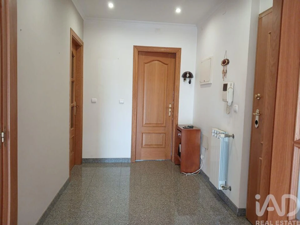 Apartamento T3 para Venda em Algés, Linda-A-Velha e Cruz Quebrada-Dafundo Foto 20