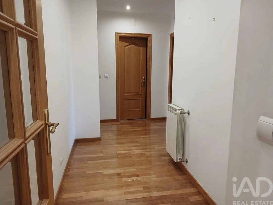 Apartamento T3 para Venda em Algés, Linda-A-Velha e Cruz Quebrada-Dafundo Foto 18