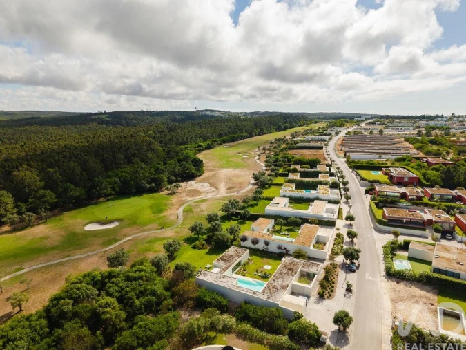 Moradia T4 para Venda em Vau Foto 36