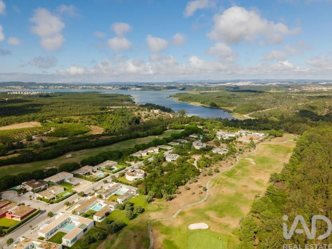 Moradia T4 para Venda em Vau Foto 37