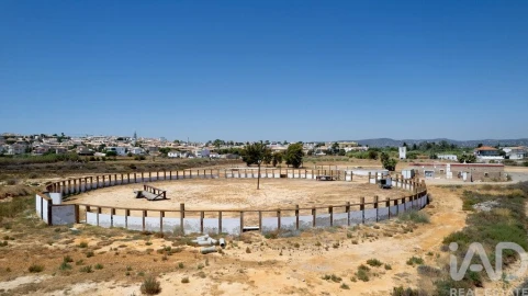Moradia para Venda em Faro (Sé e São Pedro)