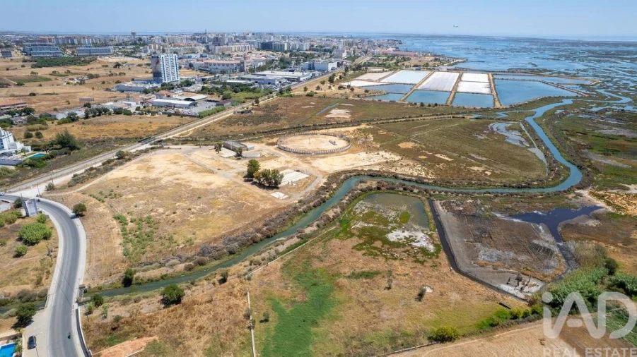 Moradia para Venda em Faro (Sé e São Pedro) Foto 2
