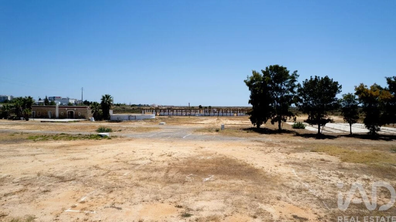 Moradia para Venda em Faro (Sé e São Pedro) Foto 13