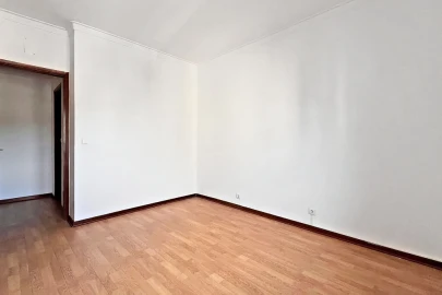 Apartamento T2 para Venda em Sé Nova, Santa Cruz, Almedina e São Bartolomeu
