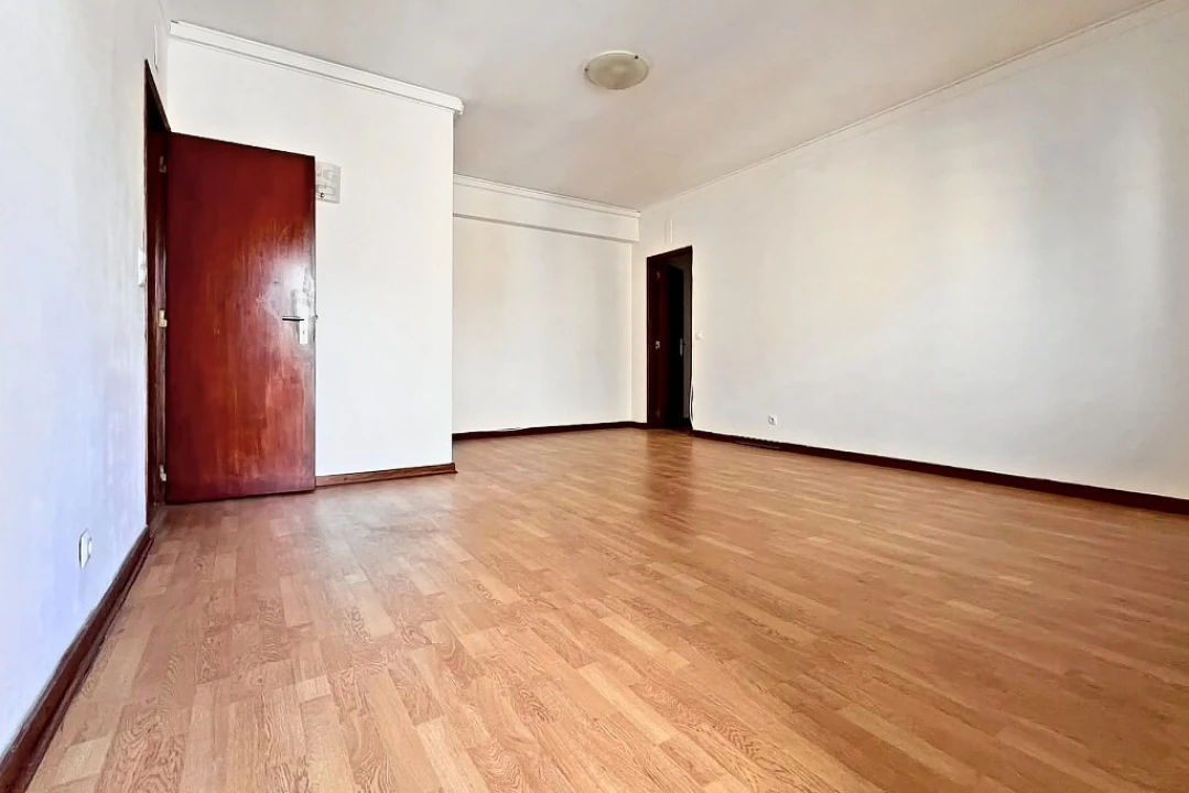 Apartamento T2 para Venda em Sé Nova, Santa Cruz, Almedina e São Bartolomeu Foto 5