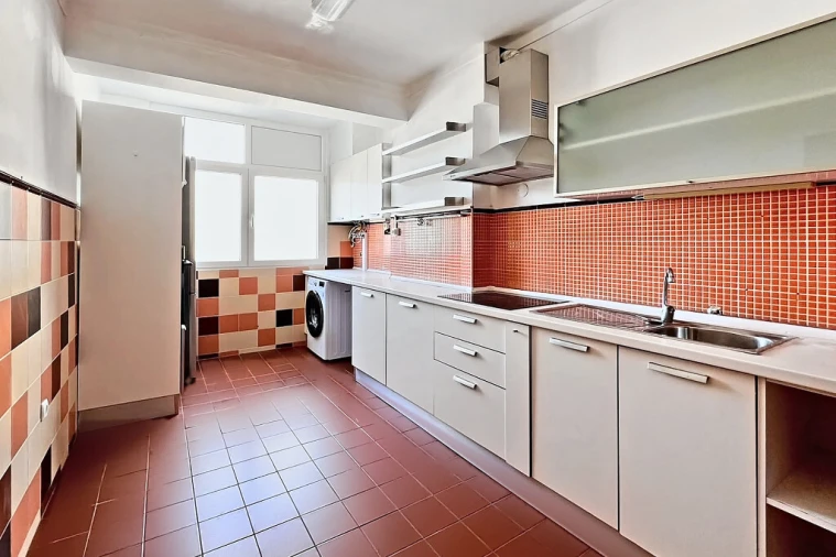 Apartamento T2 para Venda em Sé Nova, Santa Cruz, Almedina e São Bartolomeu Foto 2