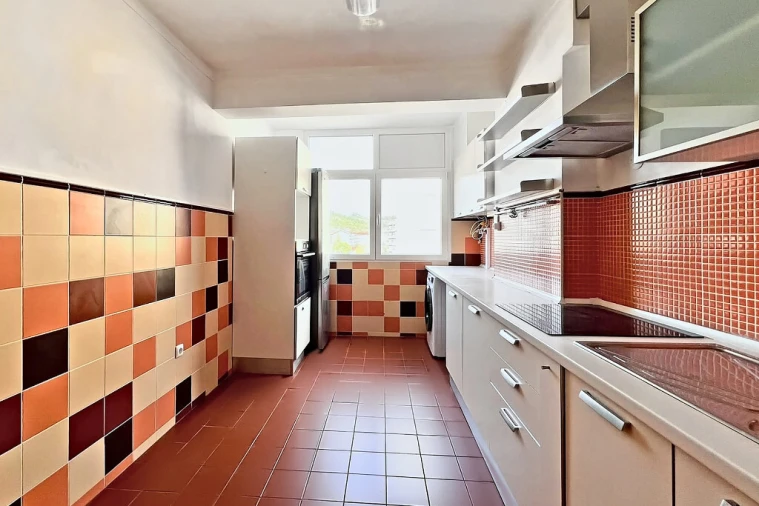Apartamento T2 para Venda em Sé Nova, Santa Cruz, Almedina e São Bartolomeu Foto 3