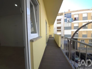 Apartamento T3 para Venda em União das Freguesias de Setúbal