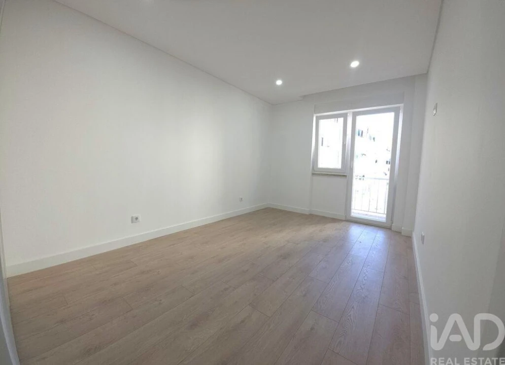 Apartamento T3 para Venda em União das Freguesias de Setúbal Foto 12
