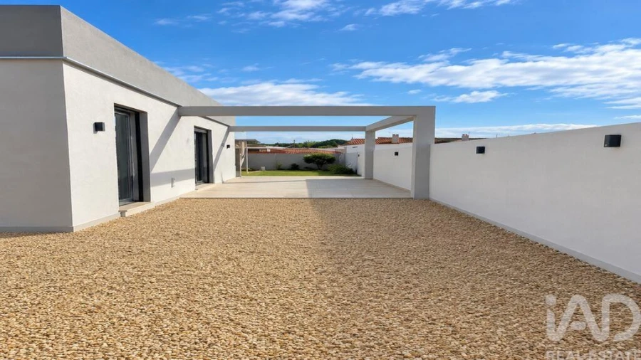 Moradia T3 para Venda em Carapelhos Foto 4
