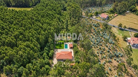 Moradia T3 para Venda em Macieira de Cambra