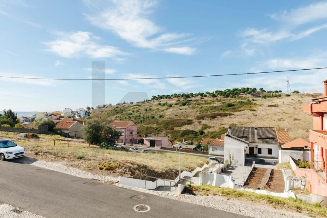 Apartamento T2 para Venda em Casal de Cambra Foto 31