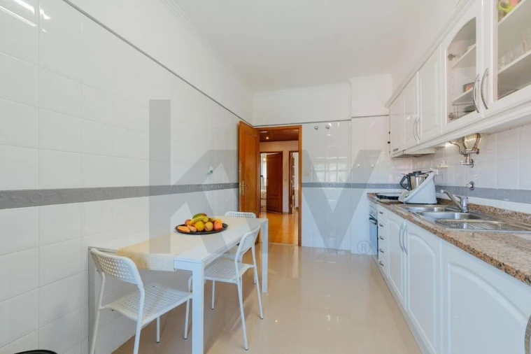 Apartamento T2 para Venda em Casal de Cambra Foto 27