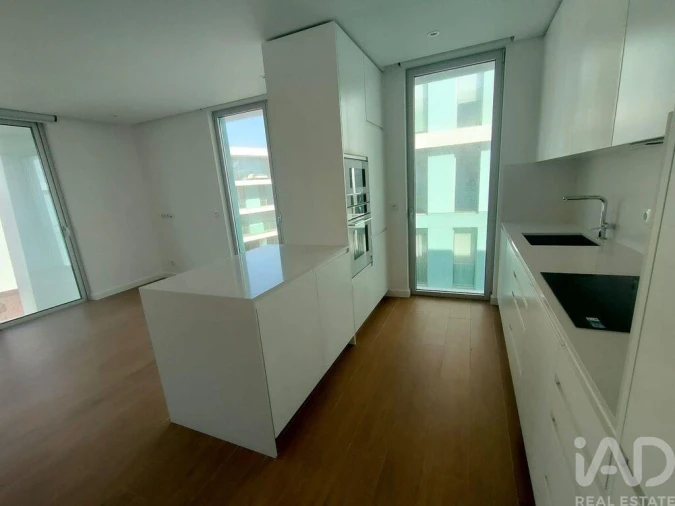 Apartamento T2 para Venda em São Martinho do Porto Foto 13