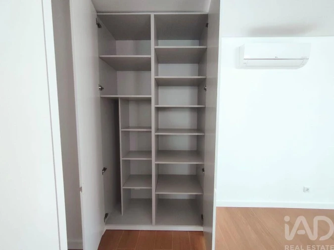 Apartamento T2 para Venda em São Martinho do Porto Foto 11