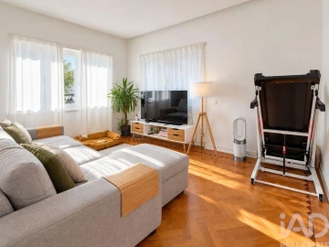 Apartamento T2 para Arrendamento em Oeiras e São Julião da Barra, Paço de Arcos e Caxias