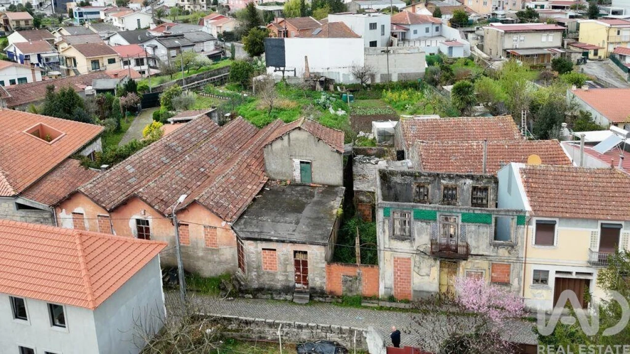 Moradia T3 para Venda em Alfena Foto 12