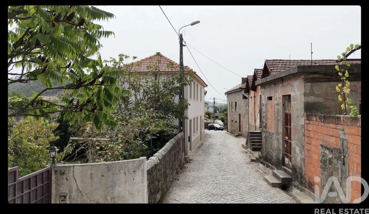 Moradia T3 para Venda em Alfena Foto 5