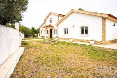 Quinta T6 para Venda em Azoia de Cima e Tremês