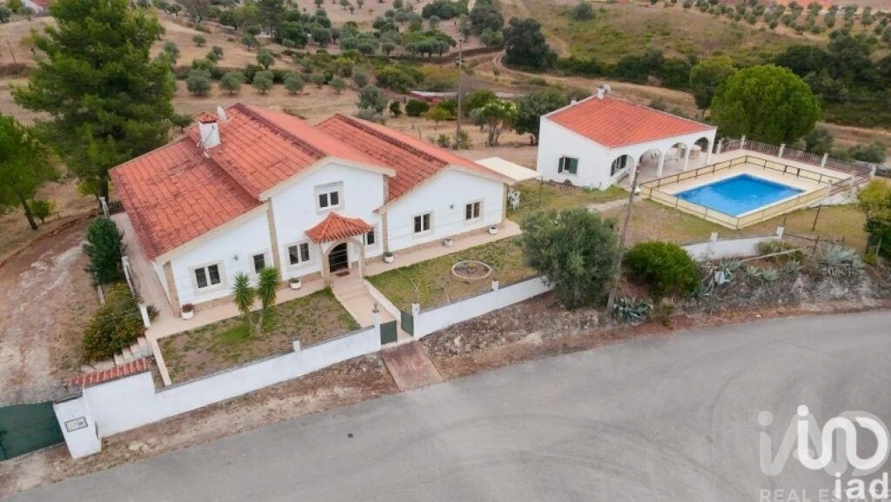 Quinta T6 para Venda em Azoia de Cima e Tremês Foto 2