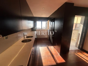 Apartamento T3 para Venda em Póvoa de Varzim, Beiriz e Argivai