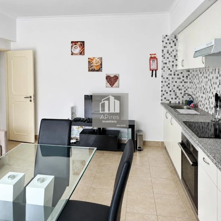 Apartamento T1 para Venda em Costa da Caparica Foto 6