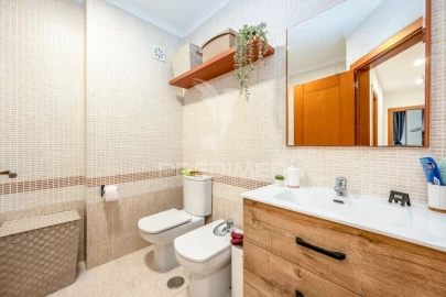 Apartamento T2 para Venda em Carregado e Cadafais