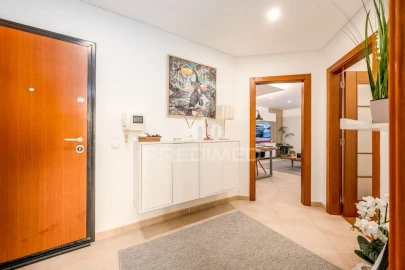 Apartamento T2 para Venda em Carregado e Cadafais