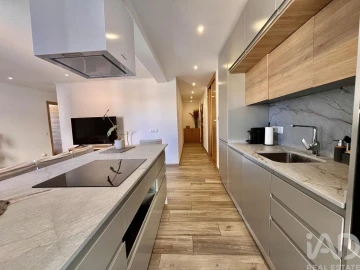 Apartamento T2 para Arrendamento em Faro (Sé e São Pedro)