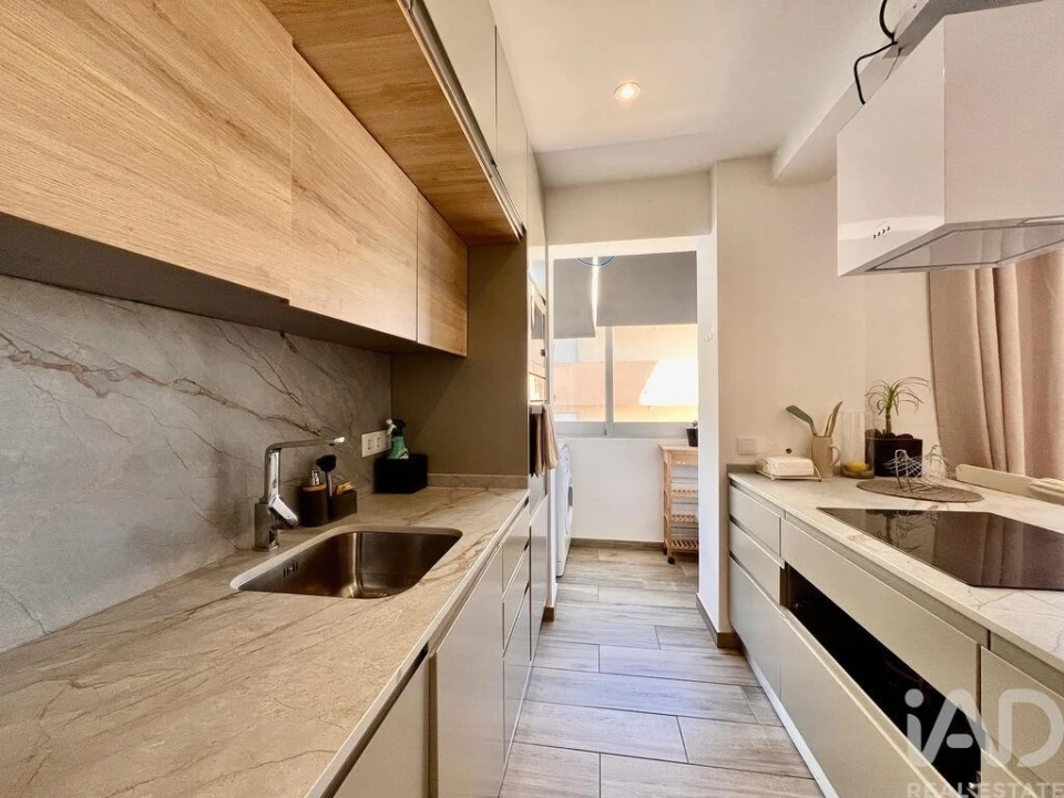 Apartamento T2 para Arrendamento em Faro (Sé e São Pedro) Foto 9