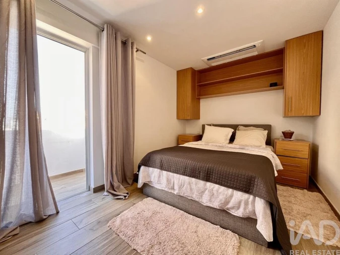 Apartamento T2 para Arrendamento em Faro (Sé e São Pedro) Foto 13