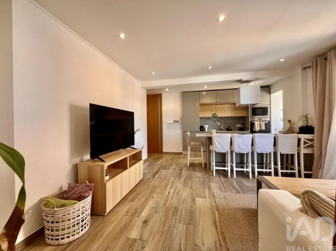 Apartamento T2 para Arrendamento em Faro (Sé e São Pedro) Foto 8