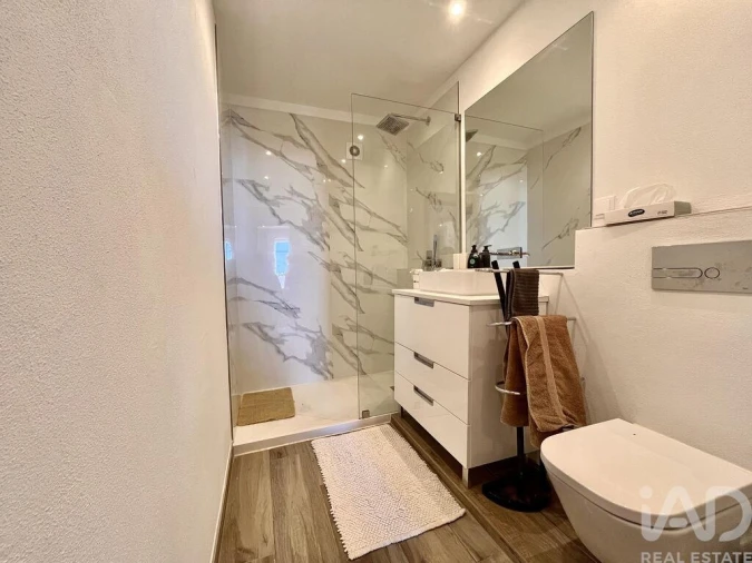 Apartamento T2 para Arrendamento em Faro (Sé e São Pedro) Foto 16