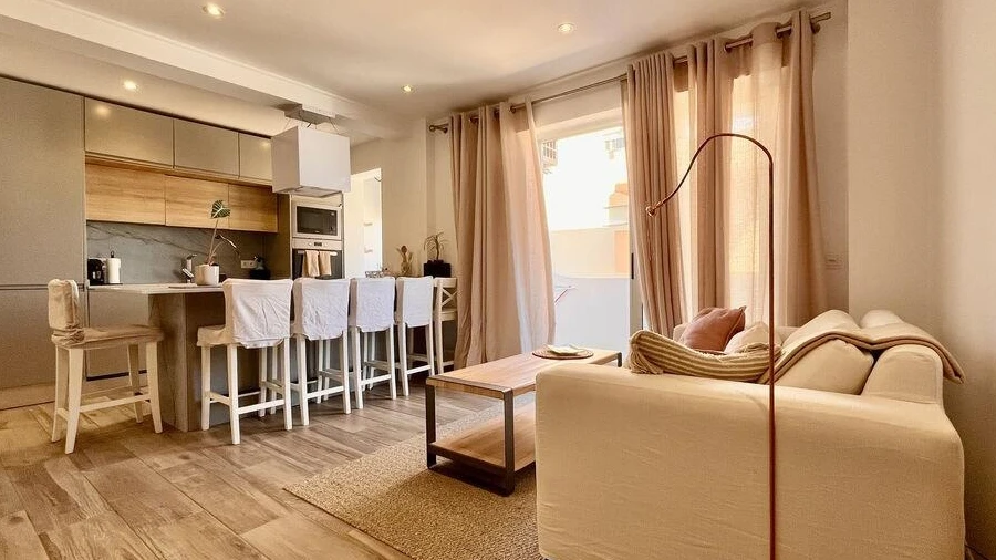Apartamento T2 para Arrendamento em Faro (Sé e São Pedro)