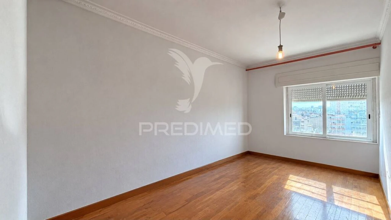 Apartamento T3 para Venda em Benfica Foto 8